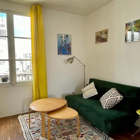Lumineux Quartier Voltaire By Weekome Paris